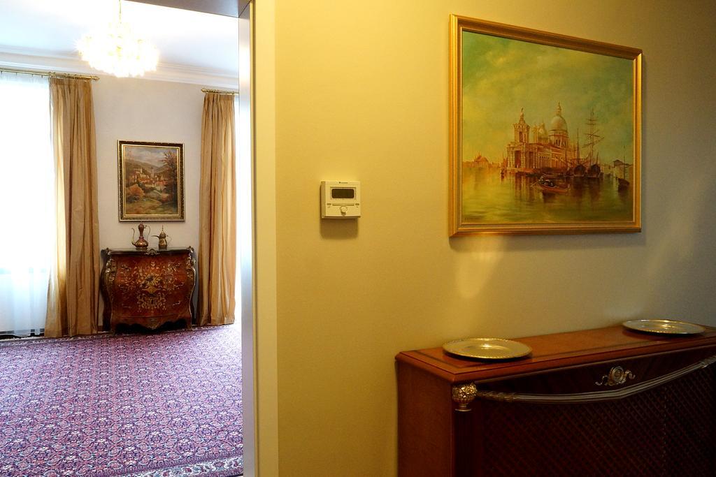 Vip Apartment An Den Thermen Baden-Baden Extérieur photo